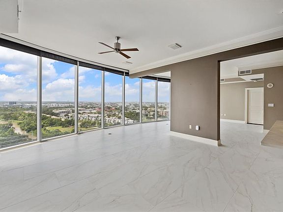 3rd image of 3333 Allen Pkwy Unit 1805
