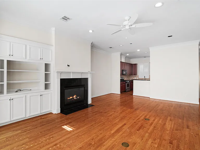 2150 Bancroft St — Photo 5