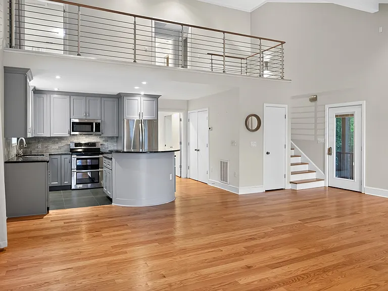 745 Sagamore Dr — Photo 13