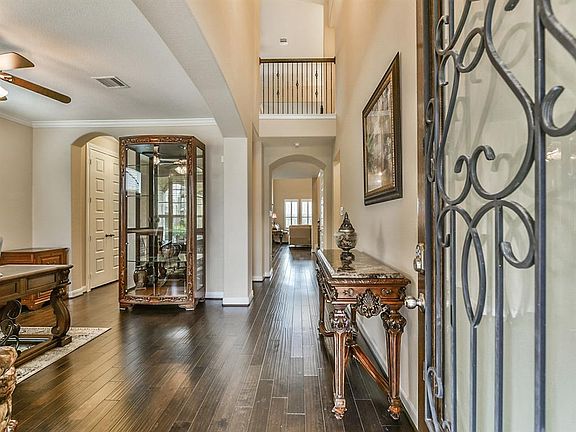 4th image of 17109 Nulake West Ct