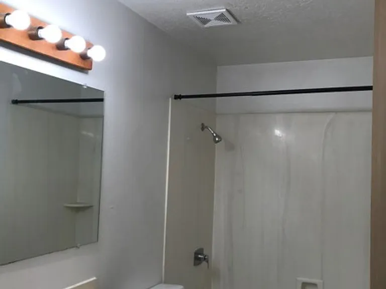 760 Washington St N #4 — Photo 5