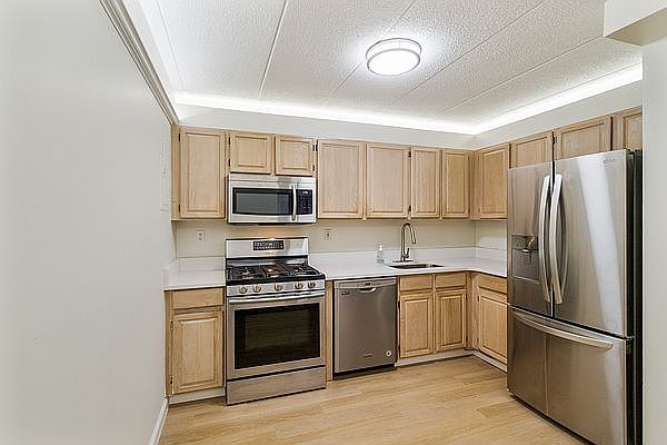 1st image of 298 W 137th St #B