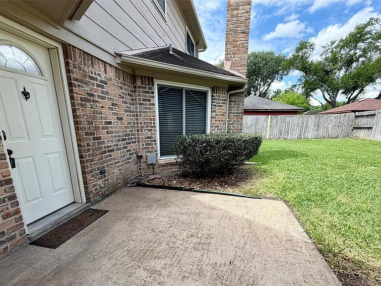 2306 Rushbrook Dr — Photo 29