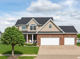 6015 Spring St, Davenport, IA 52807