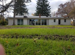 1127 Baldwin Rd, Lapeer, MI 48446