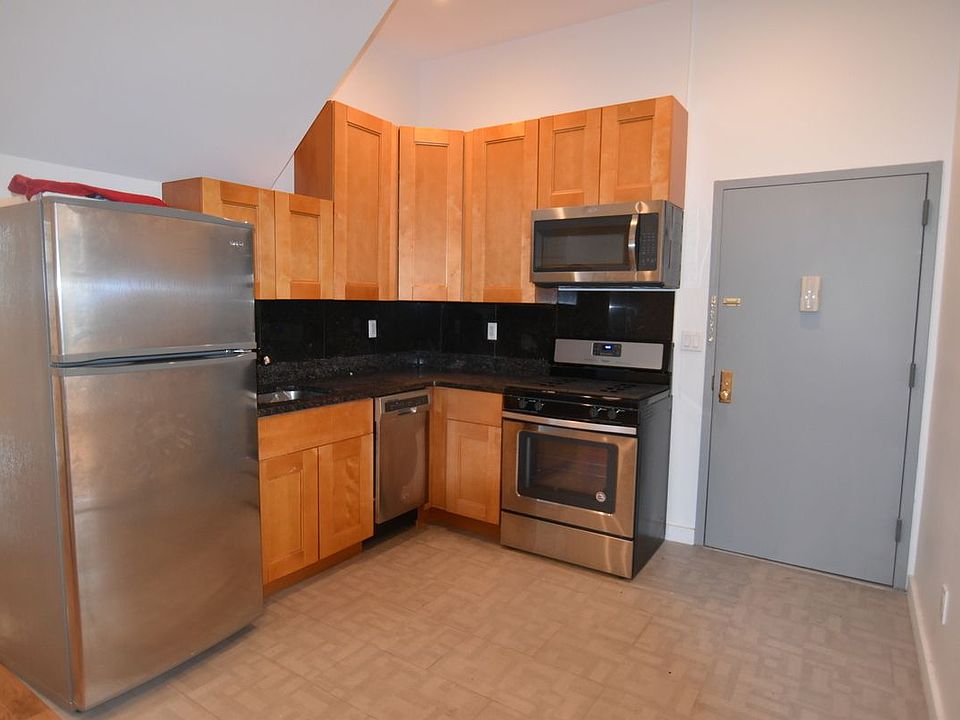 1st image of 108 Ellery St #1