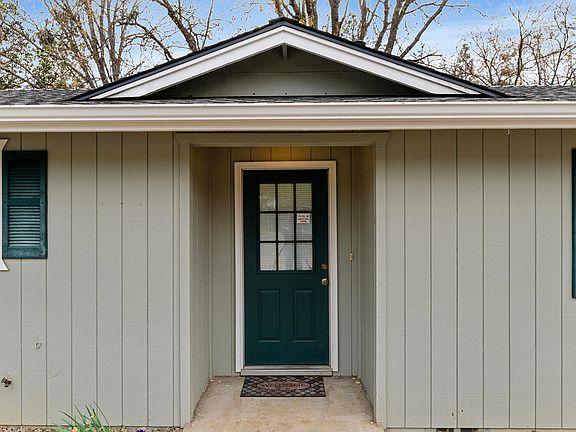 3rd image of 107 Marie Cir