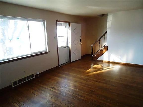 3rd image of 8715 Marcella Ave