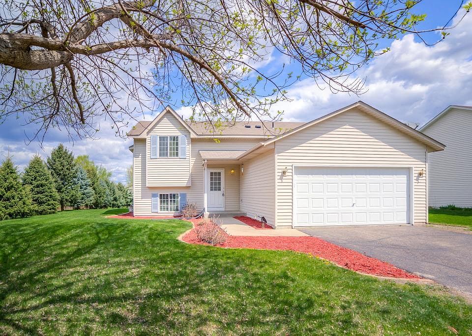 1st image of 1020 Lacy Ln