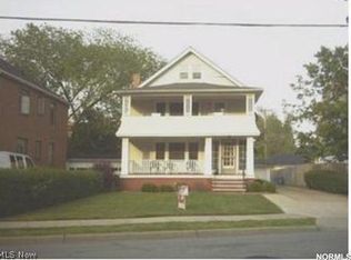 2221-2223 Warren Rd, Lakewood, OH 44107