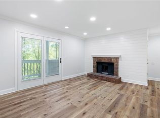 125 Spring Dr UNIT 125, Roswell, GA 30075