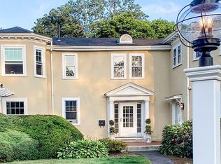 79 N Main St APT 2, Cohasset, MA 02025