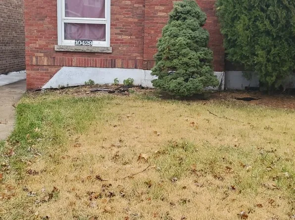 10429 S Eberhart Ave, Chicago, IL 60628