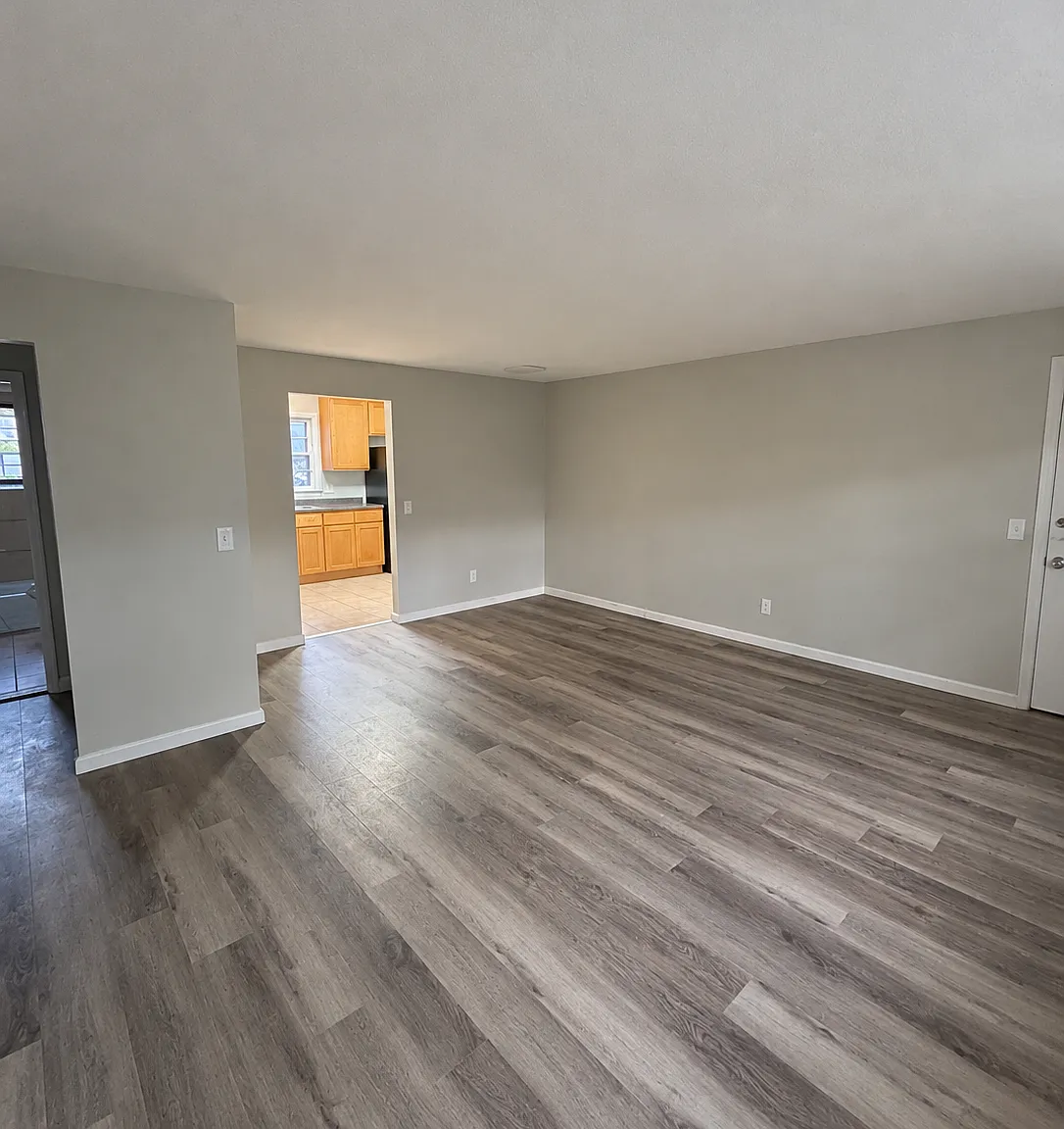2 bed, 912 sqft, $1,725 — Photo 3