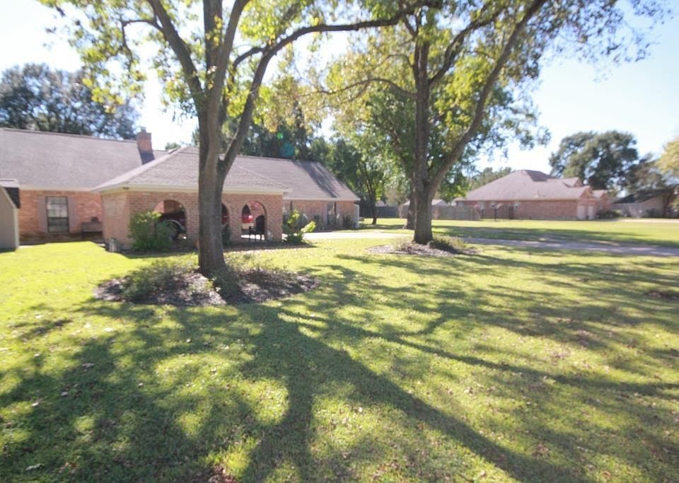 1st image of 14607 Village Cir
