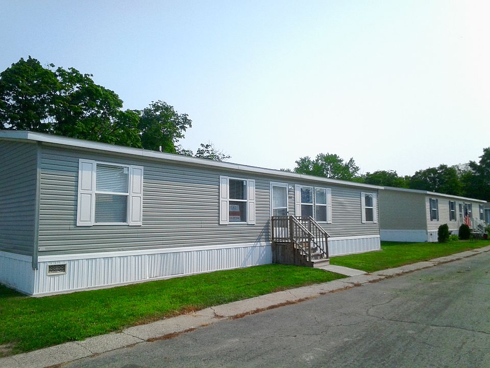 1st image of 205 Center Green Meadow St SE #205C