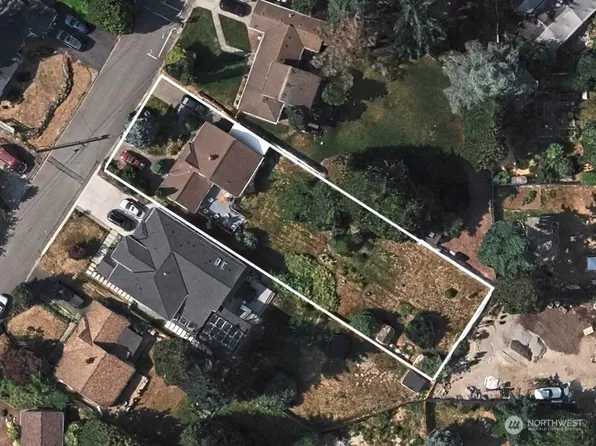 10202 114th Place NE, Kirkland, WA 98033