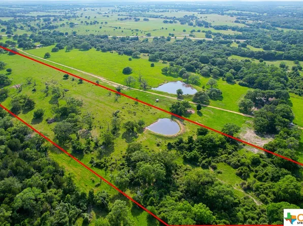 0 Us Highway 77 N, Yoakum, TX 77995