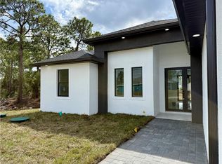 830 Wolverine ST E, LEHIGH ACRES, FL 33974