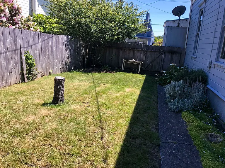 576 Main St — Photo 24