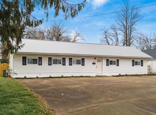 906 S Main St, Mount Vernon, OH 43050