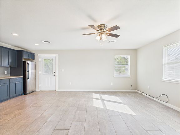 5th image of 1723 E Highway St #87