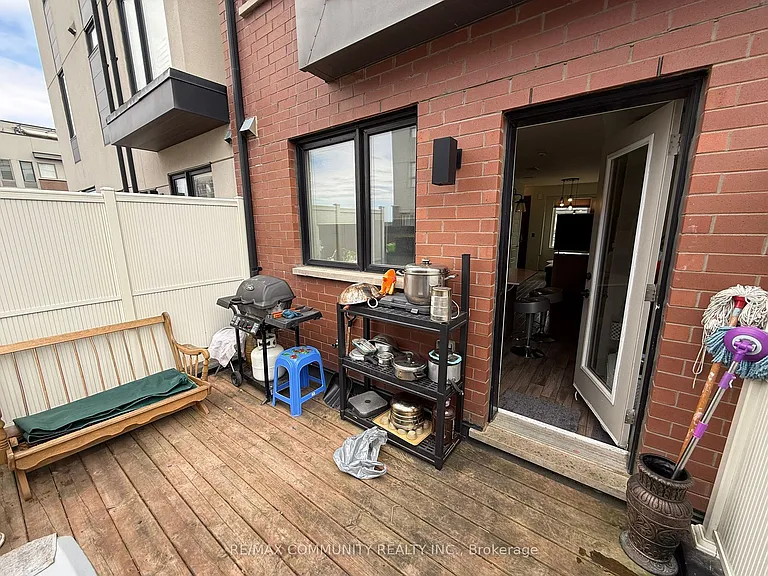 46 Sarah Jackson Cres — Photo 22