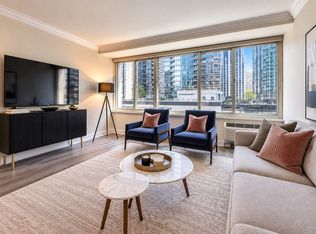 211 E Ohio St APT 1619, Chicago, IL 60611