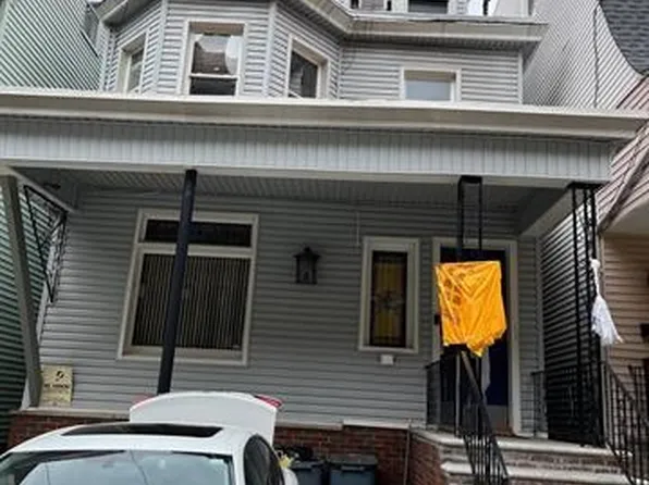 134 Kensington Avenue image 1 of 17