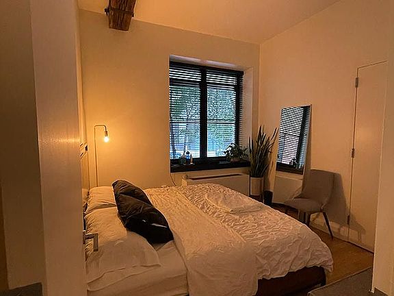 5th image of 487 Keap St APT 106