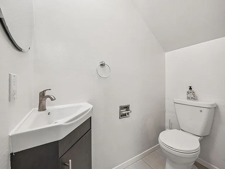 830 Podva Rd #B — Photo 9