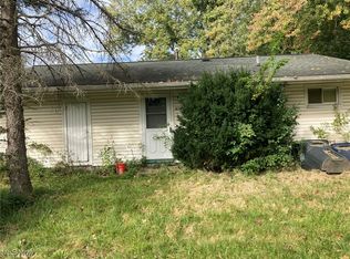 836 Dawson Rd, Akron, OH 44320