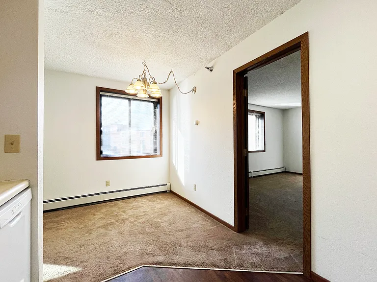 Cherry Ridge Apartments — Photo 7