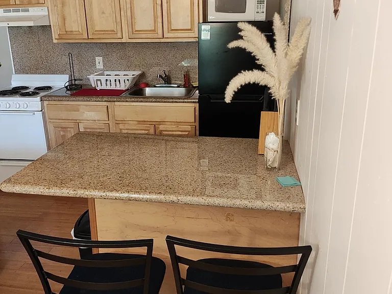 40 Penny Ln #114 — Photo 3
