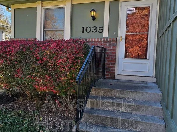 1035 W Sheridan St, Olathe, KS 66061