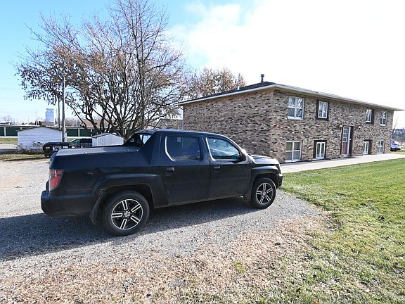 3rd image of 706 Alcove St APT 4