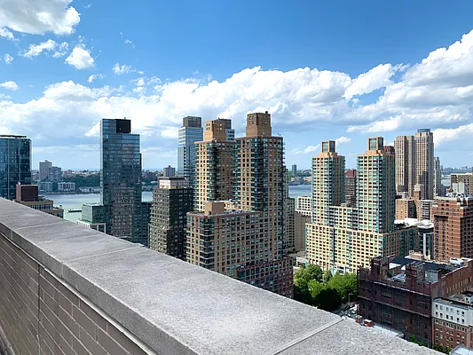 Rented by Algin Management | media 19