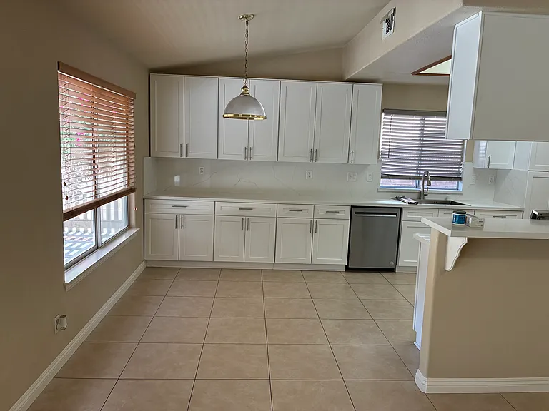 2614 Sycamore Ln — Photo 8