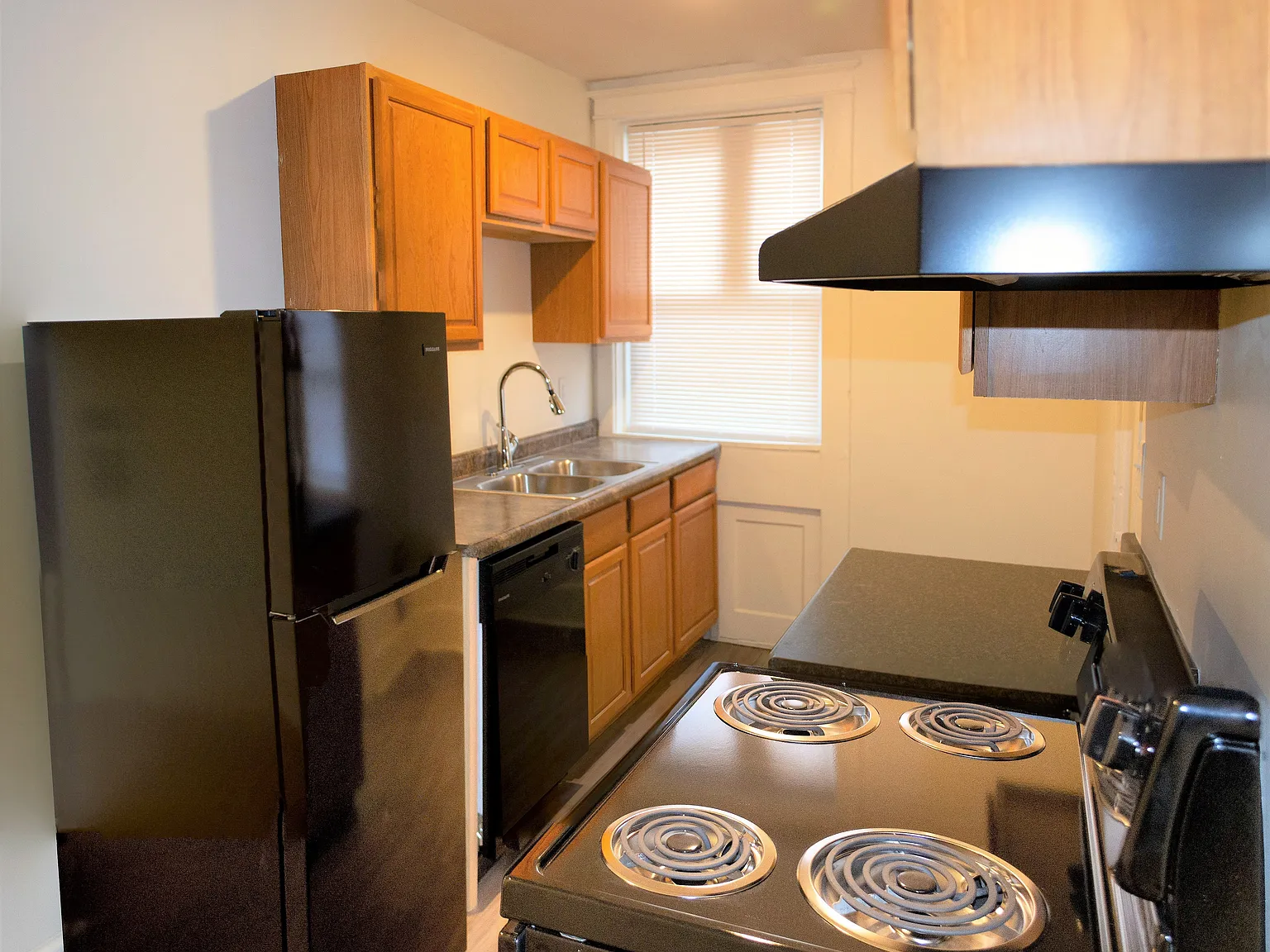 1 bed, 700 sqft, $795 — Photo 1
