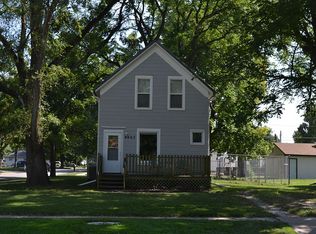 4443 Gladstone St, Lincoln, NE 68504