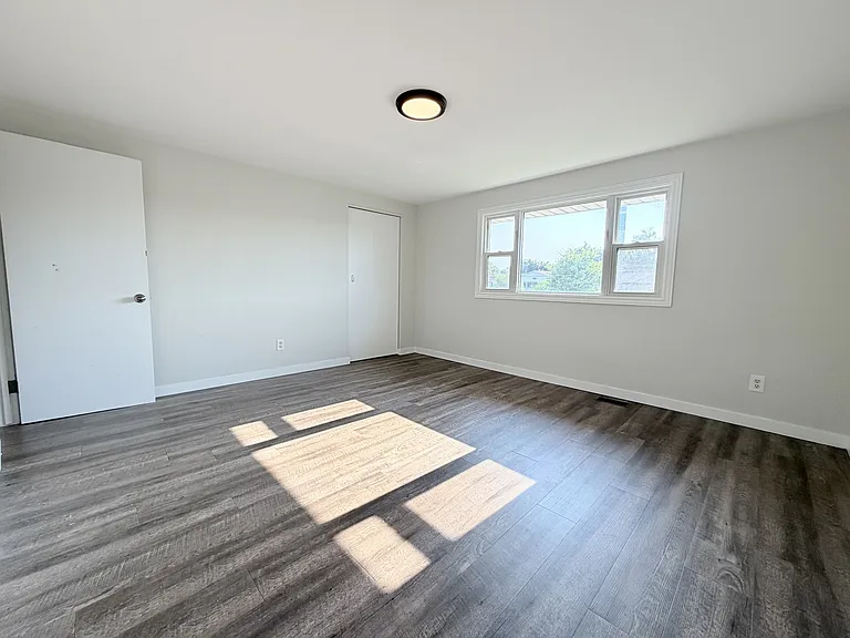 766 Indian Rd N #3 — Photo 12
