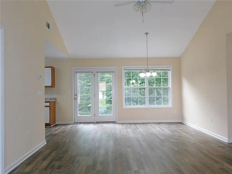 13 Vista Ct — Photo 4