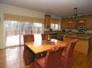 50820 Applebrooke Dr, Northville, MI 48167