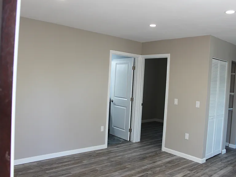 10309 Newhome Ave — Photo 5