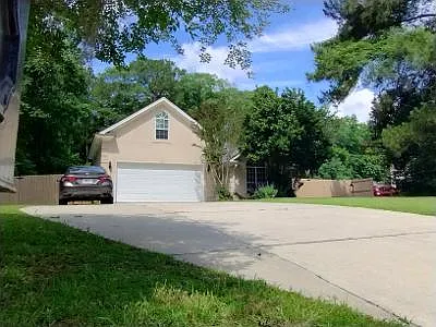 496 Harbour Ln — Photo 5