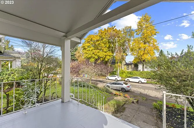 5514 N Syracuse St — Photo 2