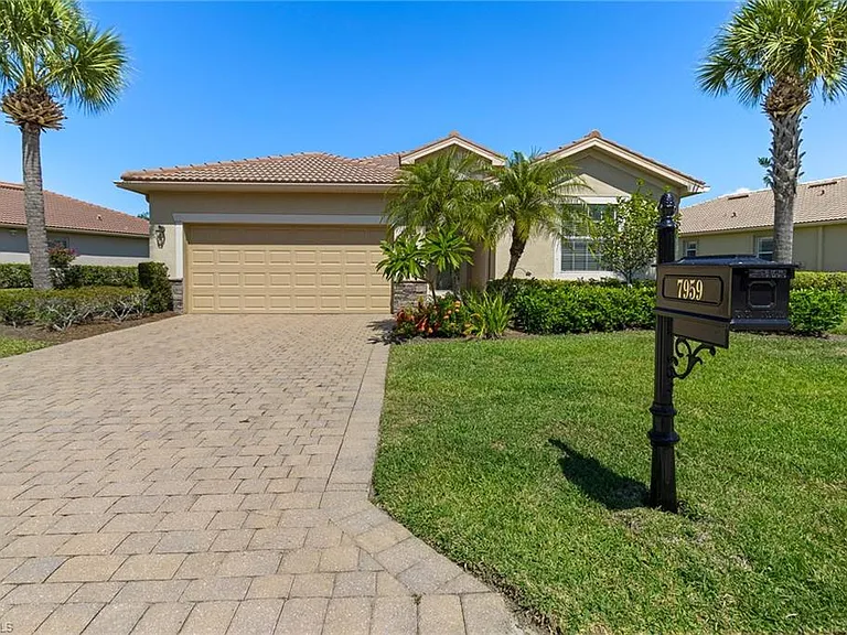 7959 Princeton Dr — Photo 1