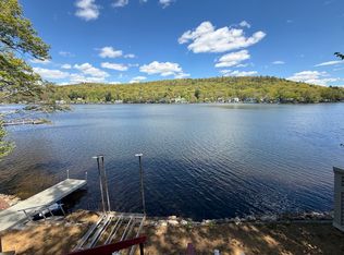 8 Julia Ann Dr, Holland, MA 01521