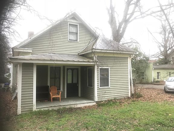 2nd image of 505 N Greensboro St APT C