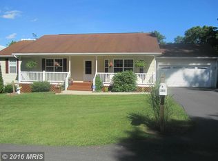 281 Emerald Dr, Falling Waters, WV 25419